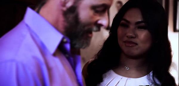  SLUTY Asian Cindy Starfall has just came out from counselling when she saw Dillon from afar.She approached Dillon and offered her pussy to get FUCKED